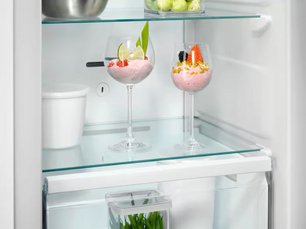 Встраиваемая морозильная камера AEG TB7NA181EC фото 4 в Екатеринбурге