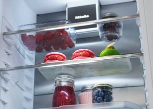 Встраиваемый холодильник Miele KFN 7774 B фото 4 в Екатеринбурге