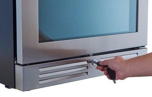 Встраиваемый винный шкаф Селлар Приват CP154-3T фото 3 в Екатеринбурге Встраиваемый винный шкаф CellarPrivate CP154-3T фото 3 в Екатеринбурге