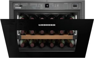 Встраиваемый винный шкаф Либхер WKEgb 582 фото 3 в Екатеринбурге Встраиваемый винный шкаф Liebherr WKEgb 582 фото 3 в Екатеринбурге
