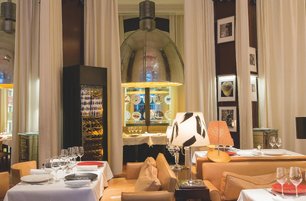 Витрина для вина EuroCave V-90002 фото 3 в Екатеринбурге