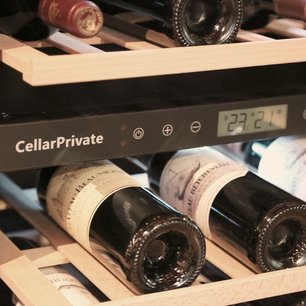 Встраиваемый под столешницу винный шкаф Селлар Приват CP043-2T фото 4 в Екатеринбурге Встраиваемый под столешницу винный шкаф CellarPrivate CP043-2T фото 4 в Екатеринбурге