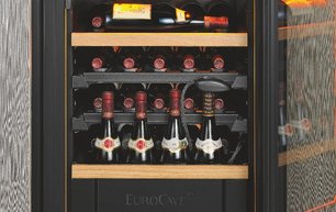 Встраиваемый двухтемпературный винный шкаф EuroCave D-INSP-M I-090019-M фото 4 в Екатеринбурге