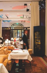 Витрина для вина EuroCave V-90002 фото 2 в Екатеринбурге