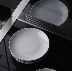 Встраиваемый подогреватель посуды V-ZUG V4000 31 WDEE6V1C черное стекло фото 3 в Екатеринбурге