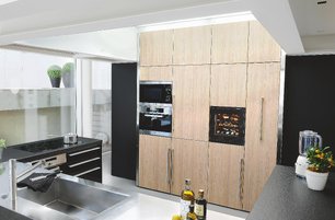 Встраиваемый монотемпературный винный шкаф EuroCave V-INSP-XS I-090011-XS фото 4 в Екатеринбурге