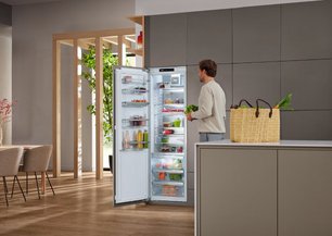 Встраиваемый холодильник Miele K 7797 C L фото 2 в Екатеринбурге