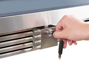 Встраиваемый под столешницу винный шкаф Селлар Приват CP051-1T фото 4 в Екатеринбурге Встраиваемый под столешницу винный шкаф CellarPrivate CP051-1T фото 4 в Екатеринбурге