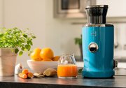 Соковыжималка NOVIS Vita Juicer синяя фото 4 в Екатеринбурге