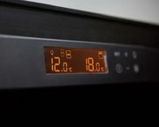 Трехтемпературный винный шкаф EuroCave E-PURE-L P-300064-L фото 4 в Екатеринбурге