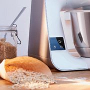 Кухонный комбайн Bosch MUM5XW10 фото 3 в Екатеринбурге