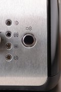 Тостер Китчен Эйд 5KMT221ECL фото 4 в Екатеринбурге Тостер KitchenAid 5KMT221ECL фото 4 в Екатеринбурге