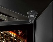 Мультитемпературный винный шкаф EuroCave S-PURE-S P-300019-S фото 3 в Екатеринбурге