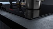 Газовая варочная панель с индукцией Kuppersbusch KIG 6850.0 SR-E5 Black Velvet фото 4 в Екатеринбурге
