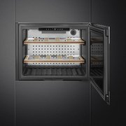 Встраиваемый винный холодильник Smeg CVI320XE фото 3 в Екатеринбурге