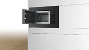 Встраиваемая микроволновая печь Bosch BFL623MB4 фото 3 в Екатеринбурге