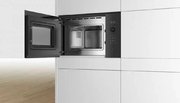 Встраиваемая микроволновая печь BOSCH BFL524MB0 фото 4 в Екатеринбурге