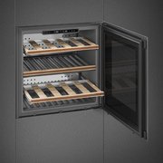 Встраиваемый холодильный шкаф для вина Smeg CVI629NR3 фото 3 в Екатеринбурге