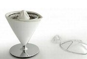 Соковыжималка Бугатти Juicer Vita White фото 2 в Екатеринбурге Соковыжималка Bugatti Juicer Vita White фото 2 в Екатеринбурге