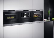 Духовой шкаф AEG KMR761000W фото 4 в Екатеринбурге