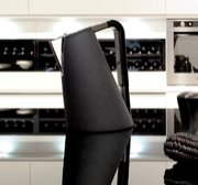 Электрочайник Bugatti Kettle Vera Leather Black фото 2 в Екатеринбурге