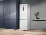 Холодильник Electrolux RNC7ME32W2 фото 3 в Екатеринбурге