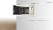 Встраиваемая микроволновая печь Bosch BEL653MP3 фото 4 в Екатеринбурге