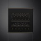 Встраиваемый холодильный шкаф для вина Smeg CVI629NR3