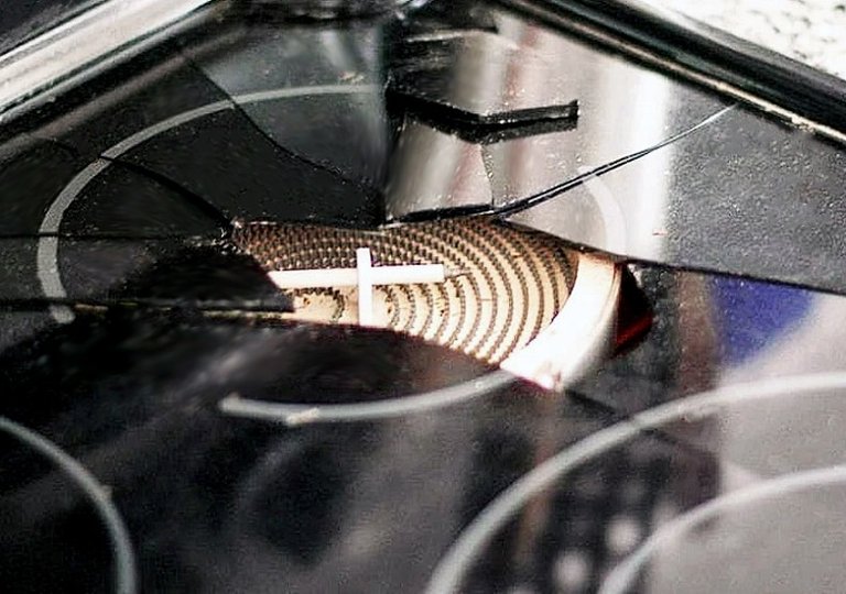 Что делать, если варочная панель треснула или разбилась