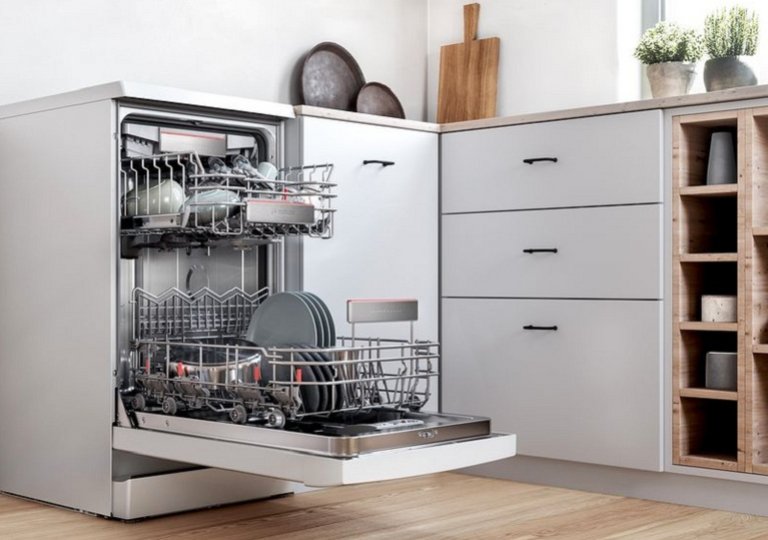 Рейтинг лучших отдельностоящих посудомоечных машин 45 см 2026 года по цене, качеству и надежности