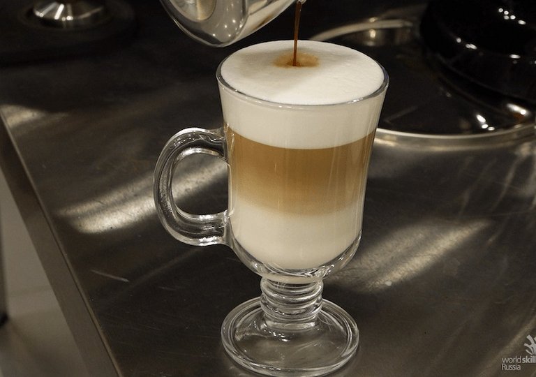  Как приготовить латте в кофемашине