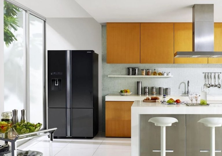 Обзор серий холодильников Hitachi