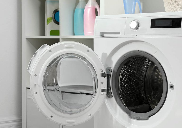 Как снять люк стиральной машины?